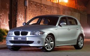 BMW 120i 5-Door 2004 года